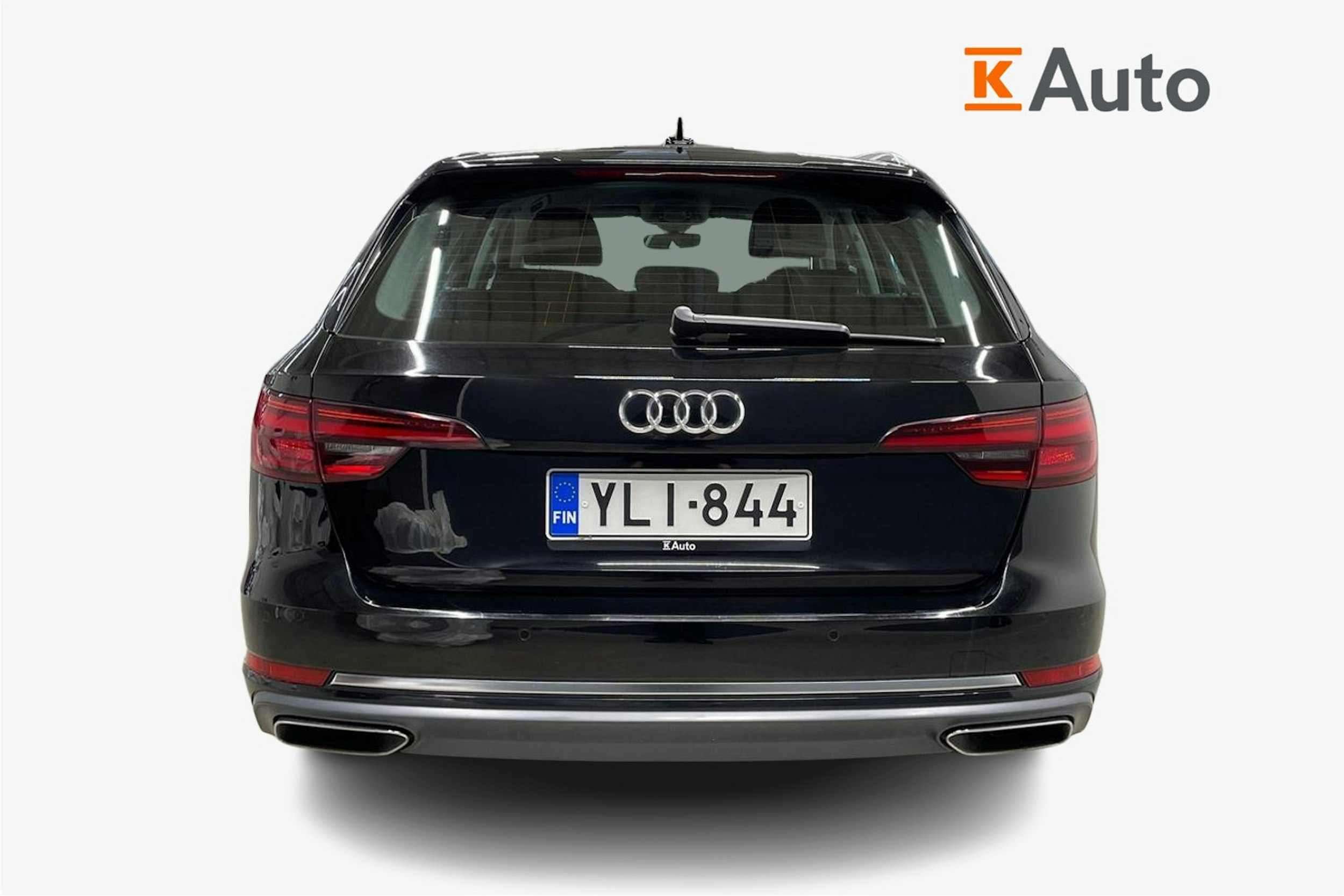 Musta Audi A4 2019 kuva 3.