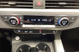Musta Audi A4 2019 kuva 20.