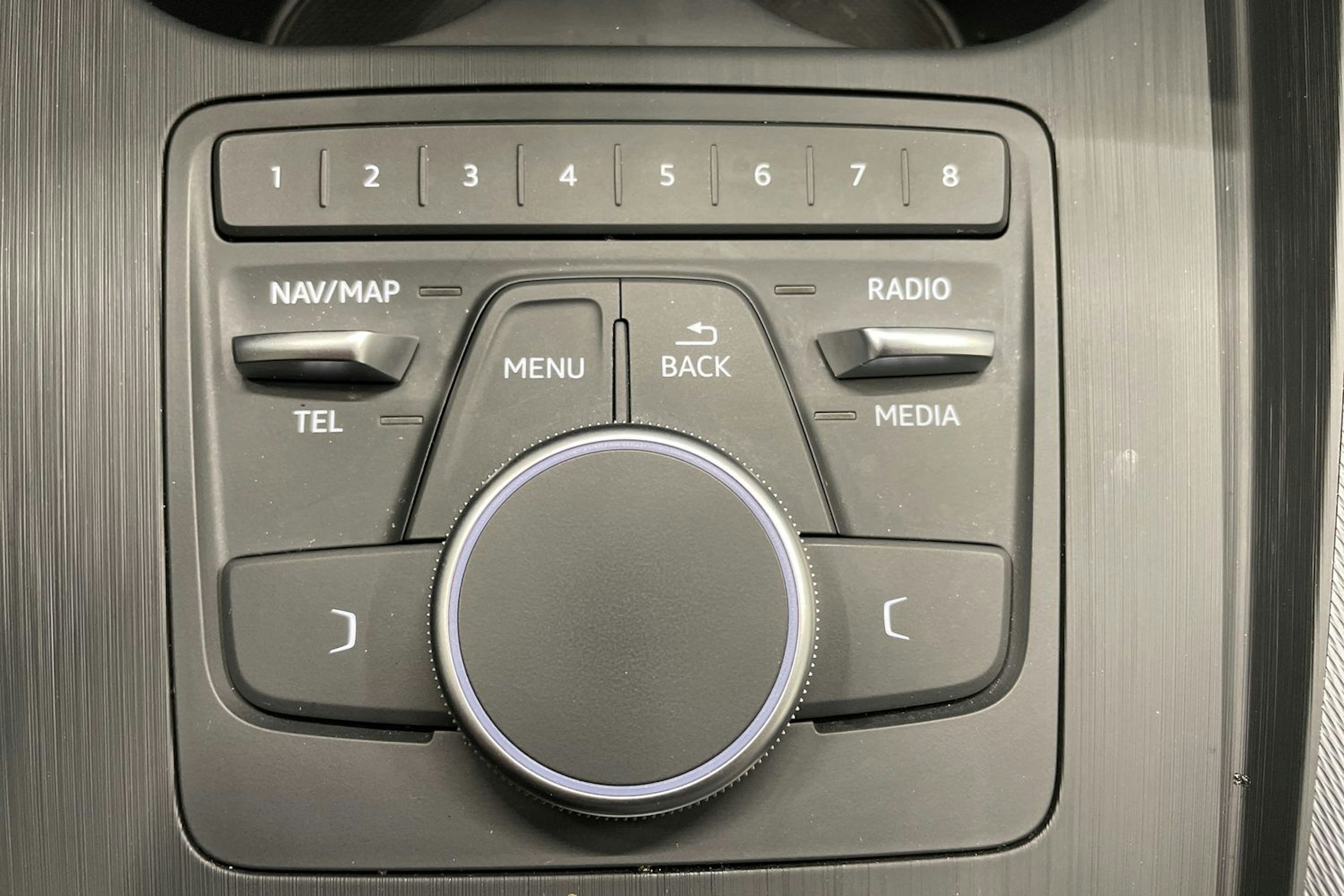 Musta Audi A4 2019 kuva 22.