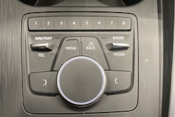 Musta Audi A4 2019 kuva 22.