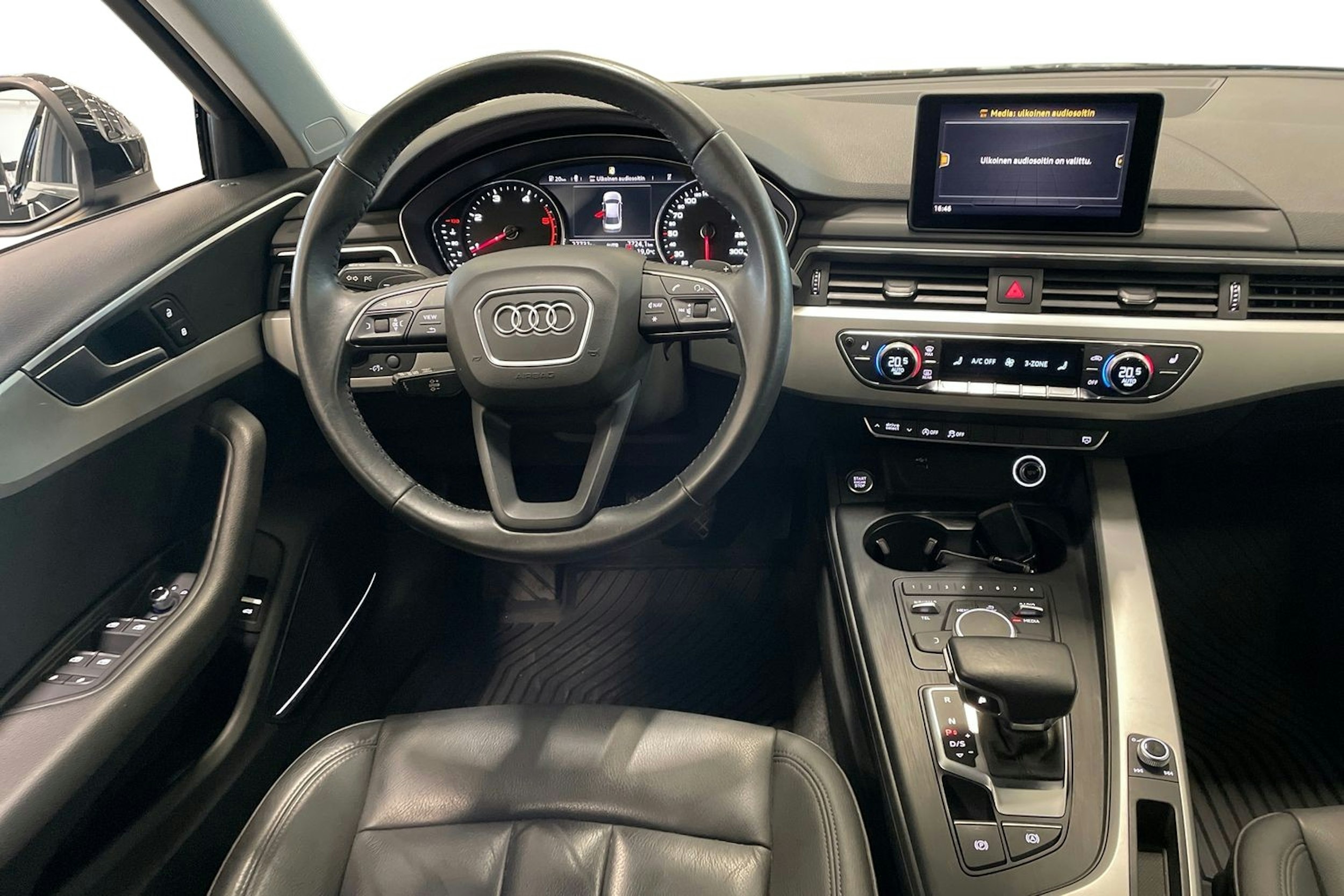 musta Audi A4 2019 kuva 9.