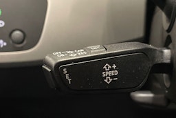 musta Audi A4 2019 kuva 18.