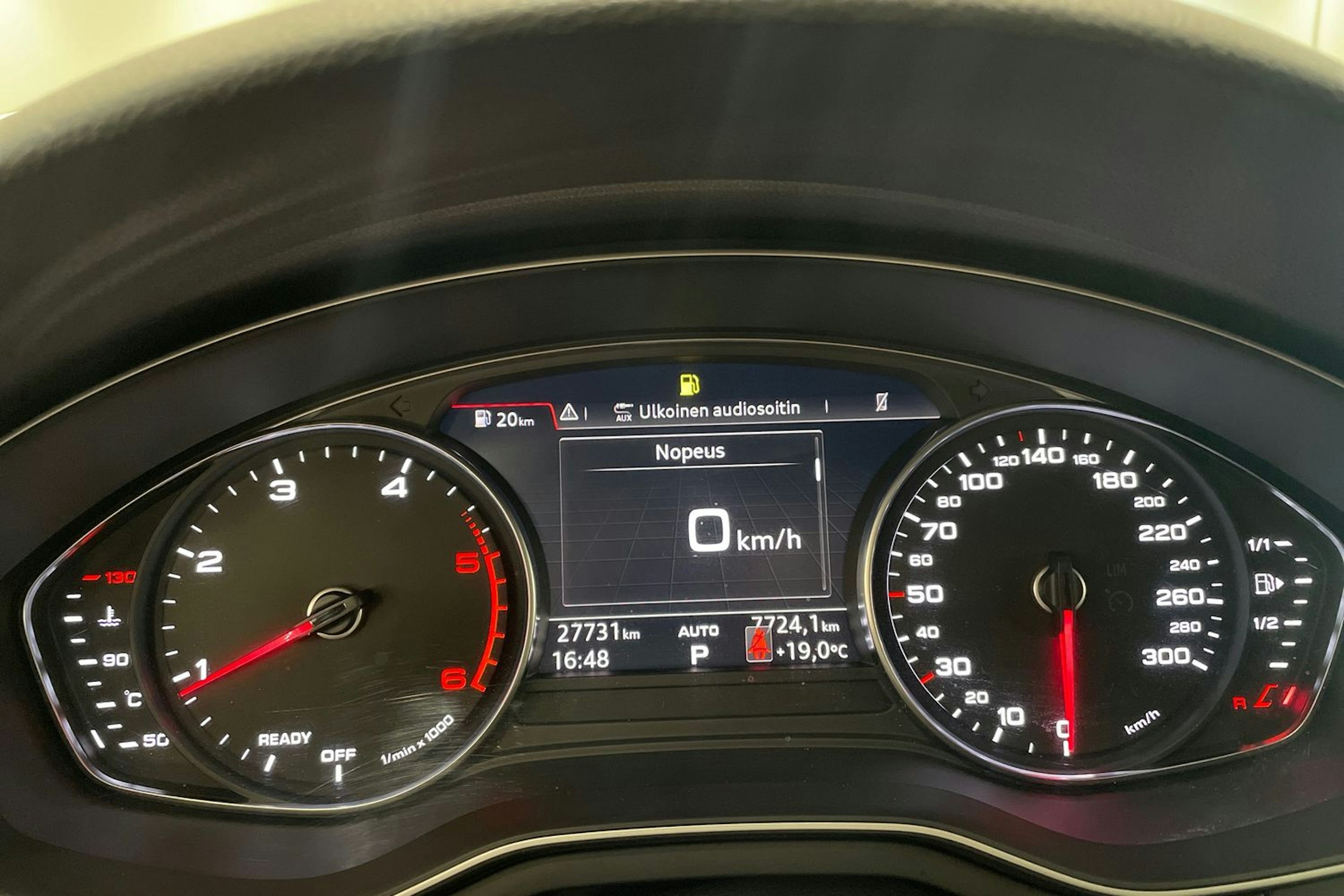 musta Audi A4 2019 kuva 19.