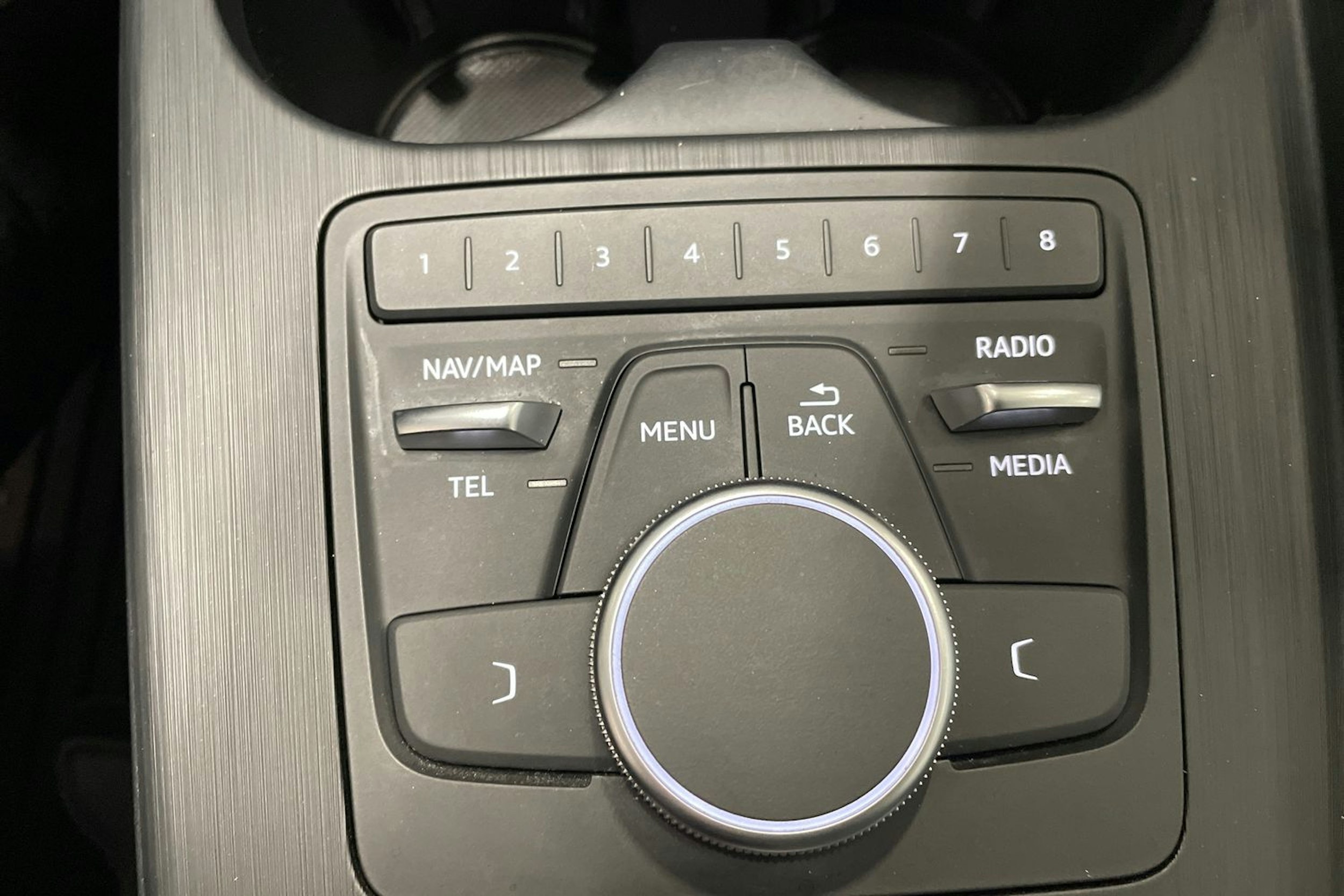 musta Audi A4 2019 kuva 28.
