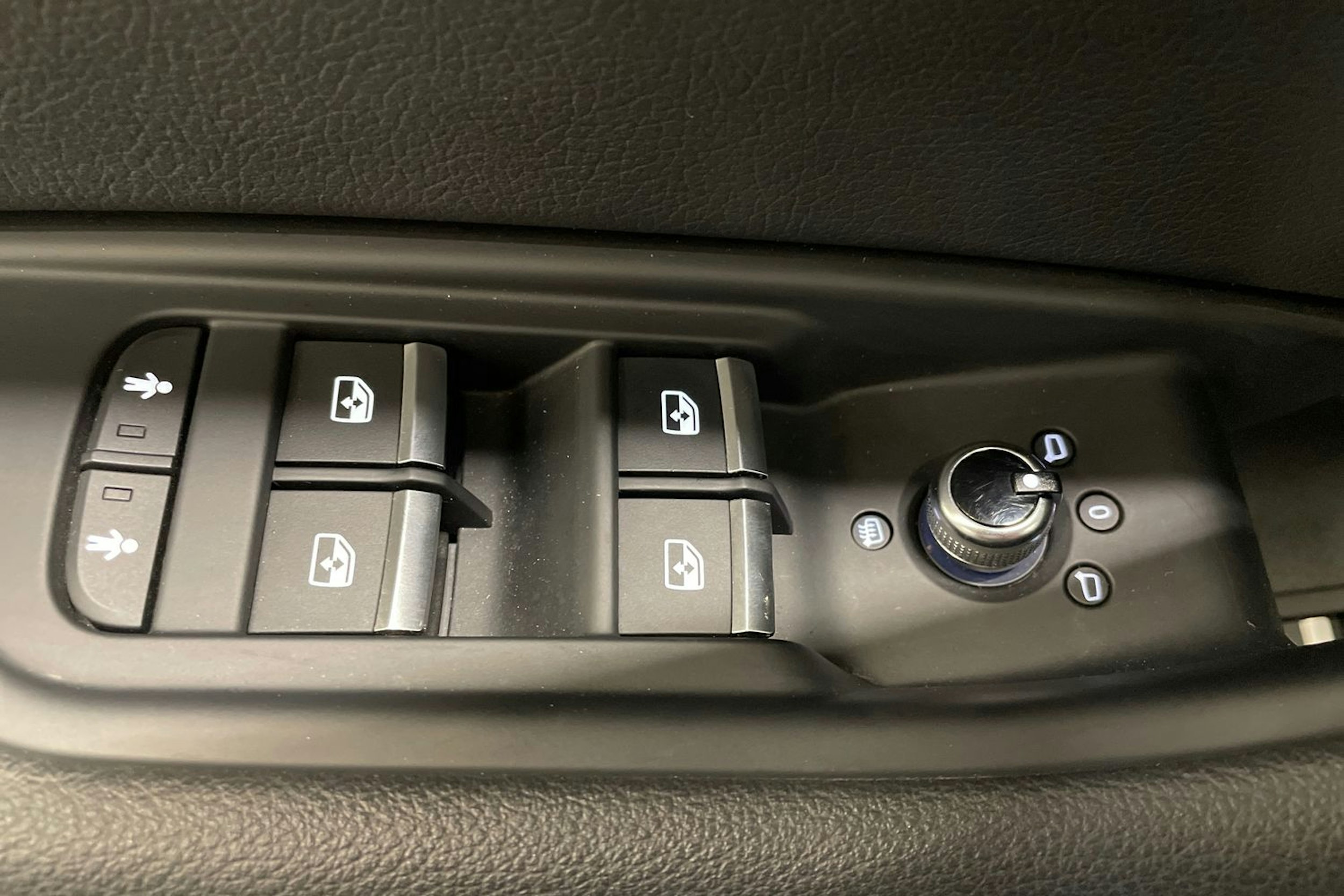 musta Audi A4 2019 kuva 29.