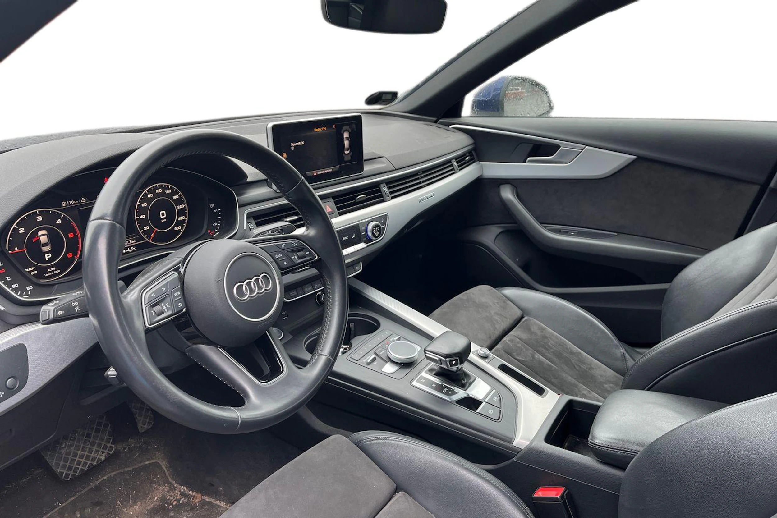 sininen Audi A4 2019 kuva 3.