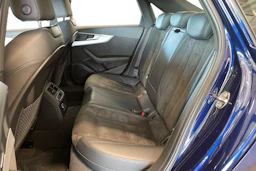 sininen Audi A4 2019 kuva 8.