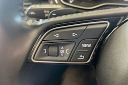 sininen Audi A4 2019 kuva 14.