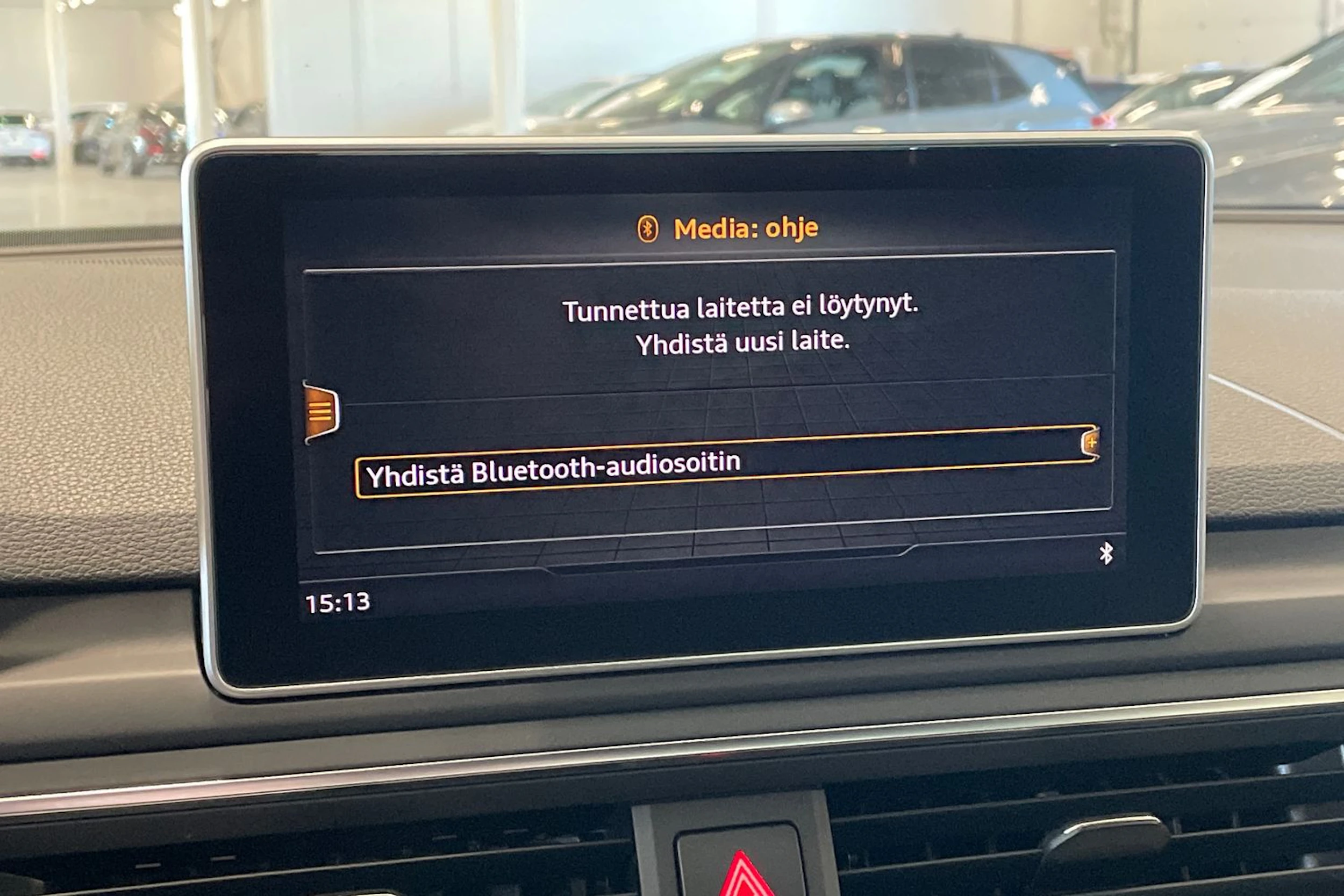 sininen Audi A4 2019 kuva 20.