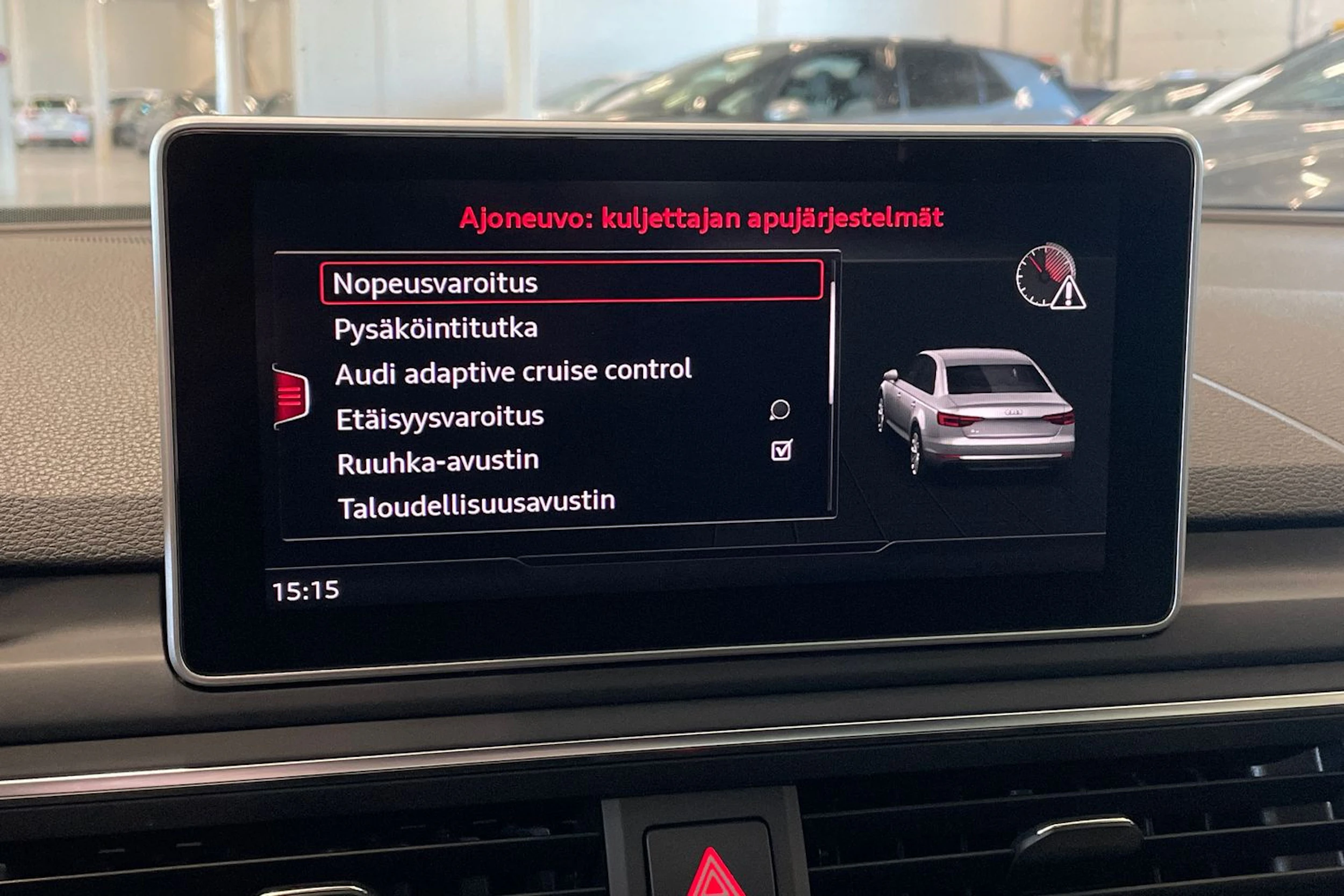 sininen Audi A4 2019 kuva 25.