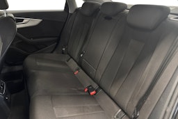Musta Audi A4 2020 kuva 10.