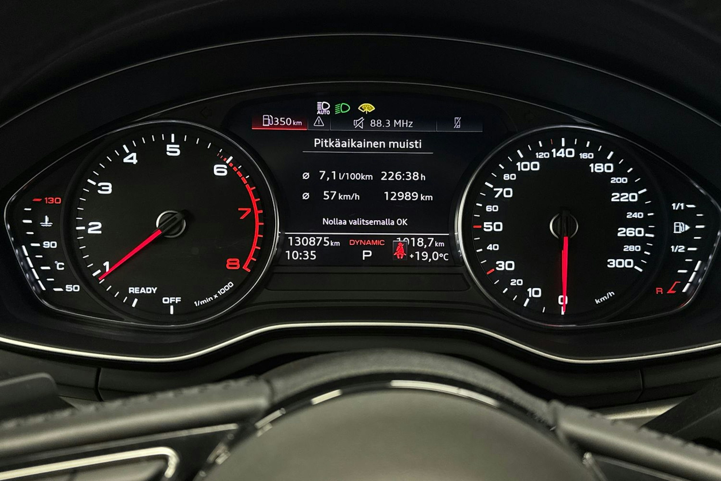 Musta Audi A4 2020 kuva 18.