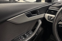 Musta Audi A4 2020 kuva 19.