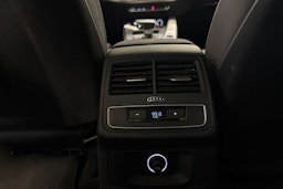 Musta Audi A4 2020 kuva 35.