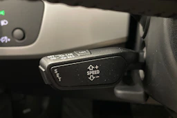 harmaa Audi A4 2020 kuva 15.