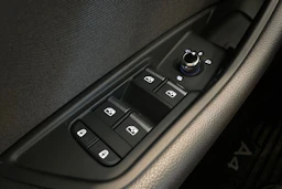 harmaa Audi A4 2020 kuva 24.