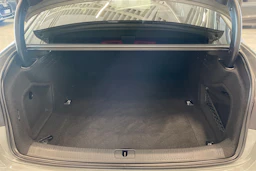 harmaa Audi A4 2020 kuva 25.