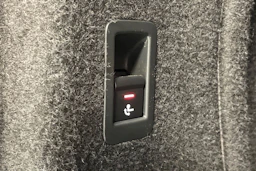 harmaa Audi A4 2020 kuva 26.