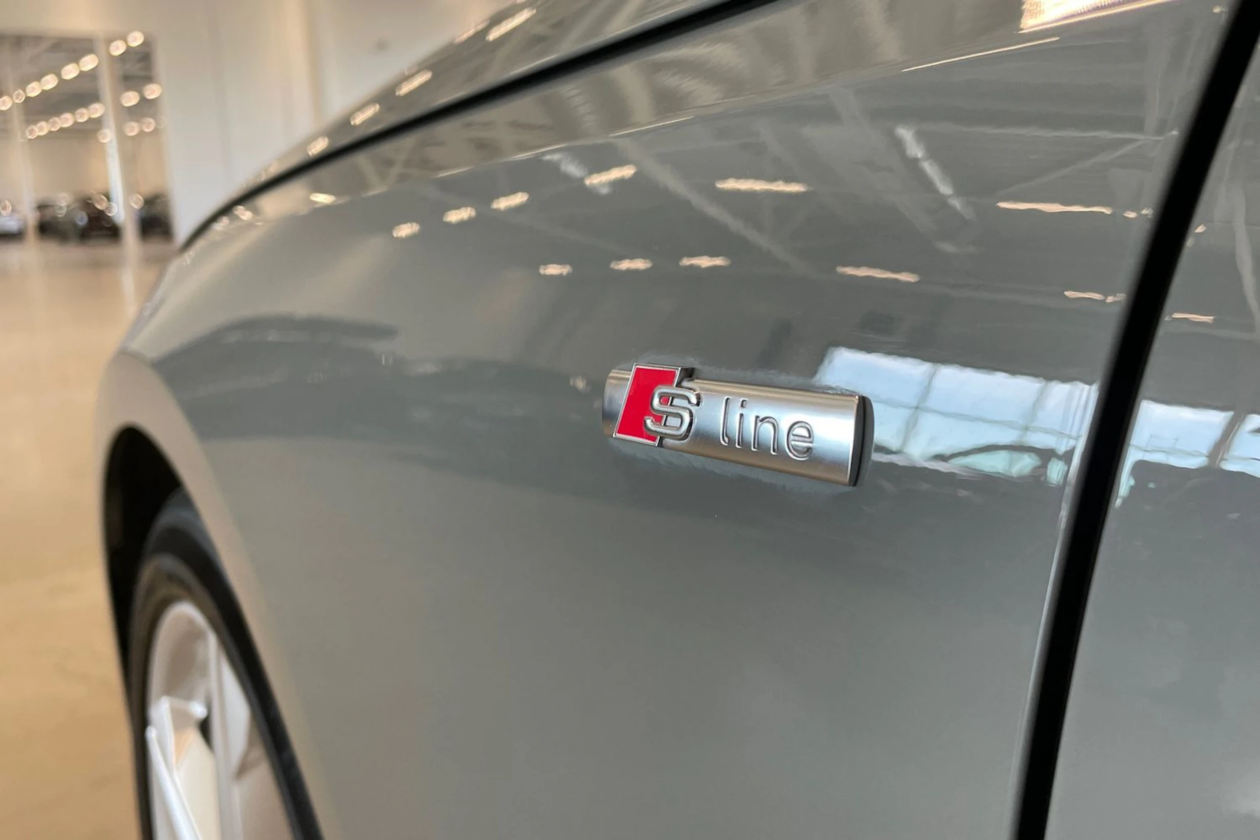 harmaa Audi A4 2020 kuva 29.