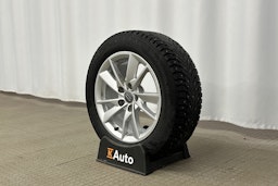 valkoinen Audi A4 2020 kuva 13.