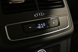 valkoinen Audi A4 2020 kuva 16.