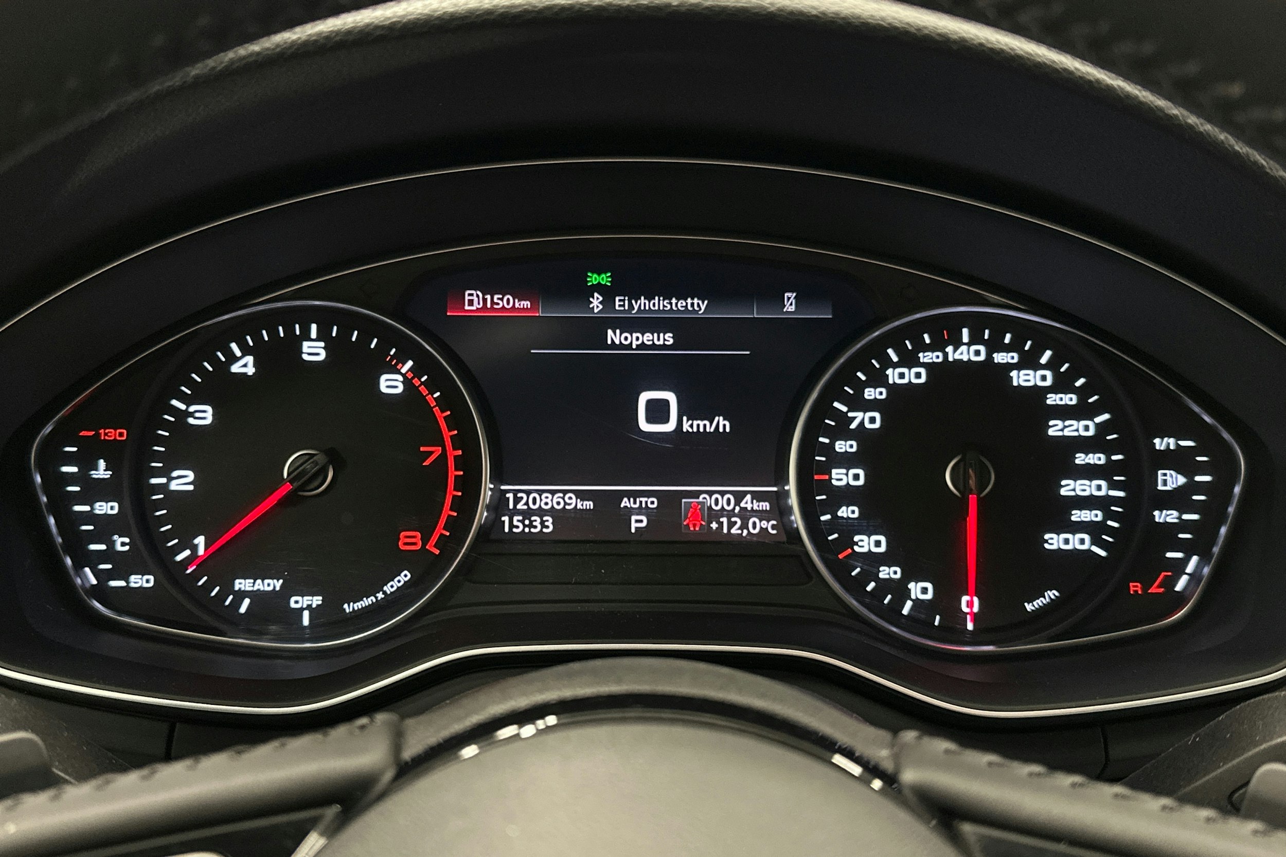 valkoinen Audi A4 2020 kuva 21.