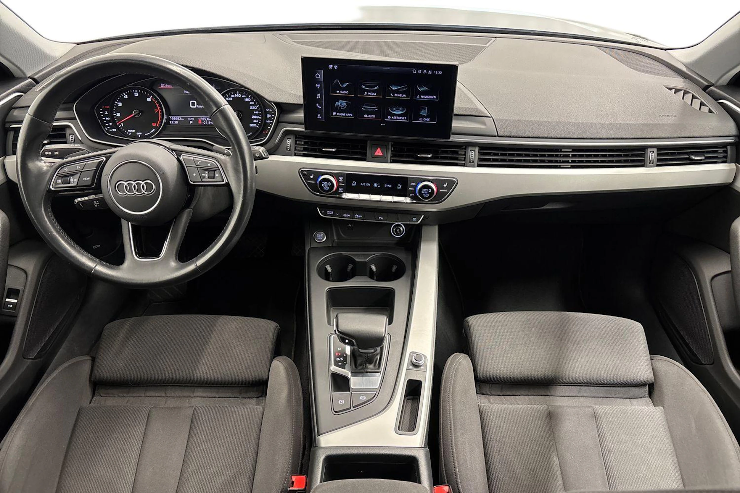 hopea Audi A4 2020 kuva 9.