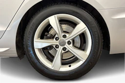 hopea Audi A4 2020 kuva 12.