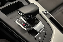 hopea Audi A4 2020 kuva 25.