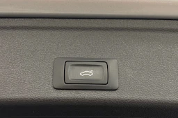 hopea Audi A4 2020 kuva 27.