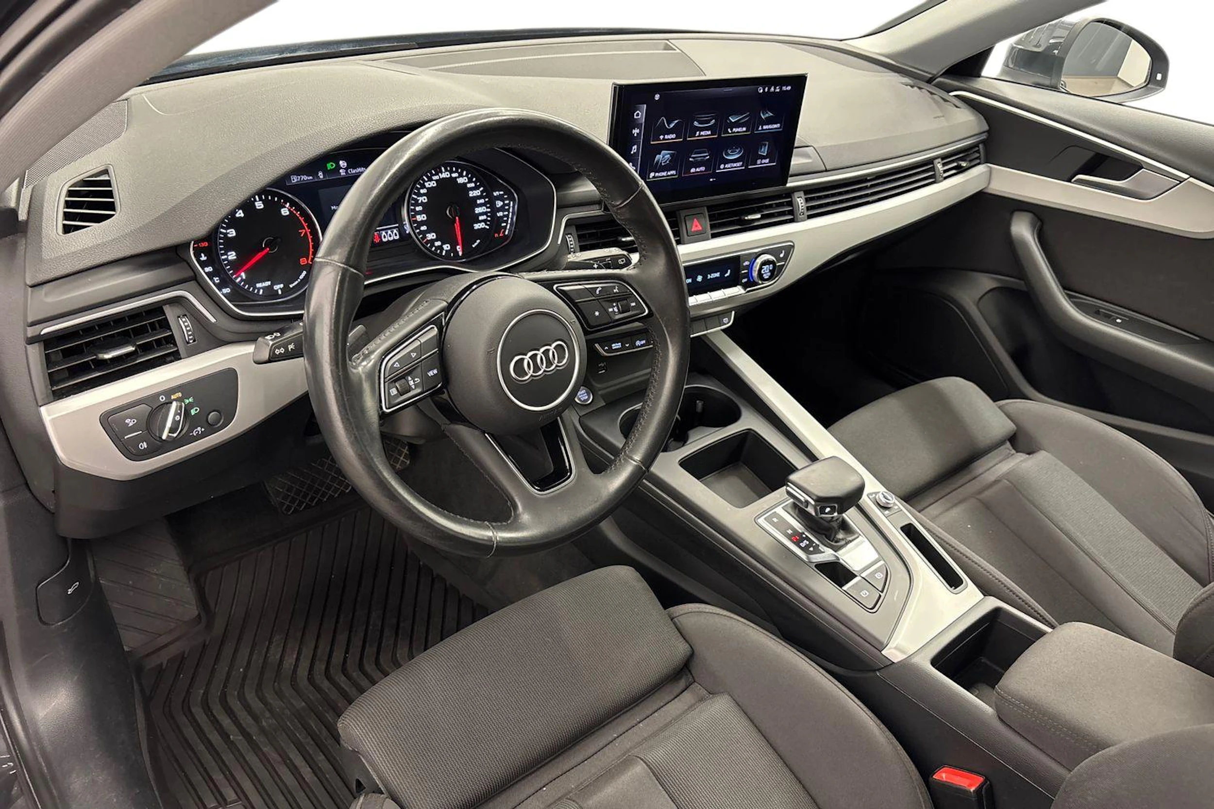 harmaa Audi A4 2020 kuva 6.