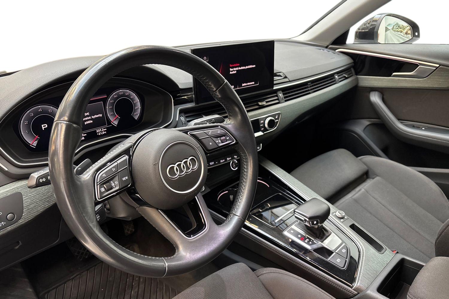 Audi A4 2020, photo 6/23