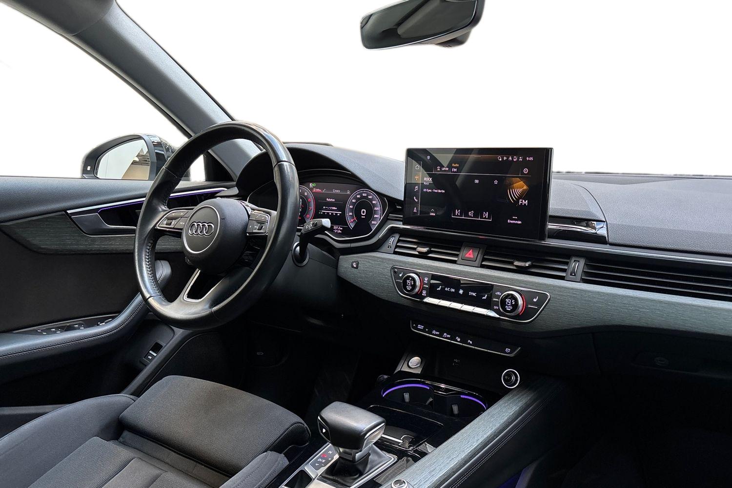 Audi A4 2020, photo 7/23