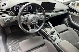 Musta Audi A4 2020 kuva 8.
