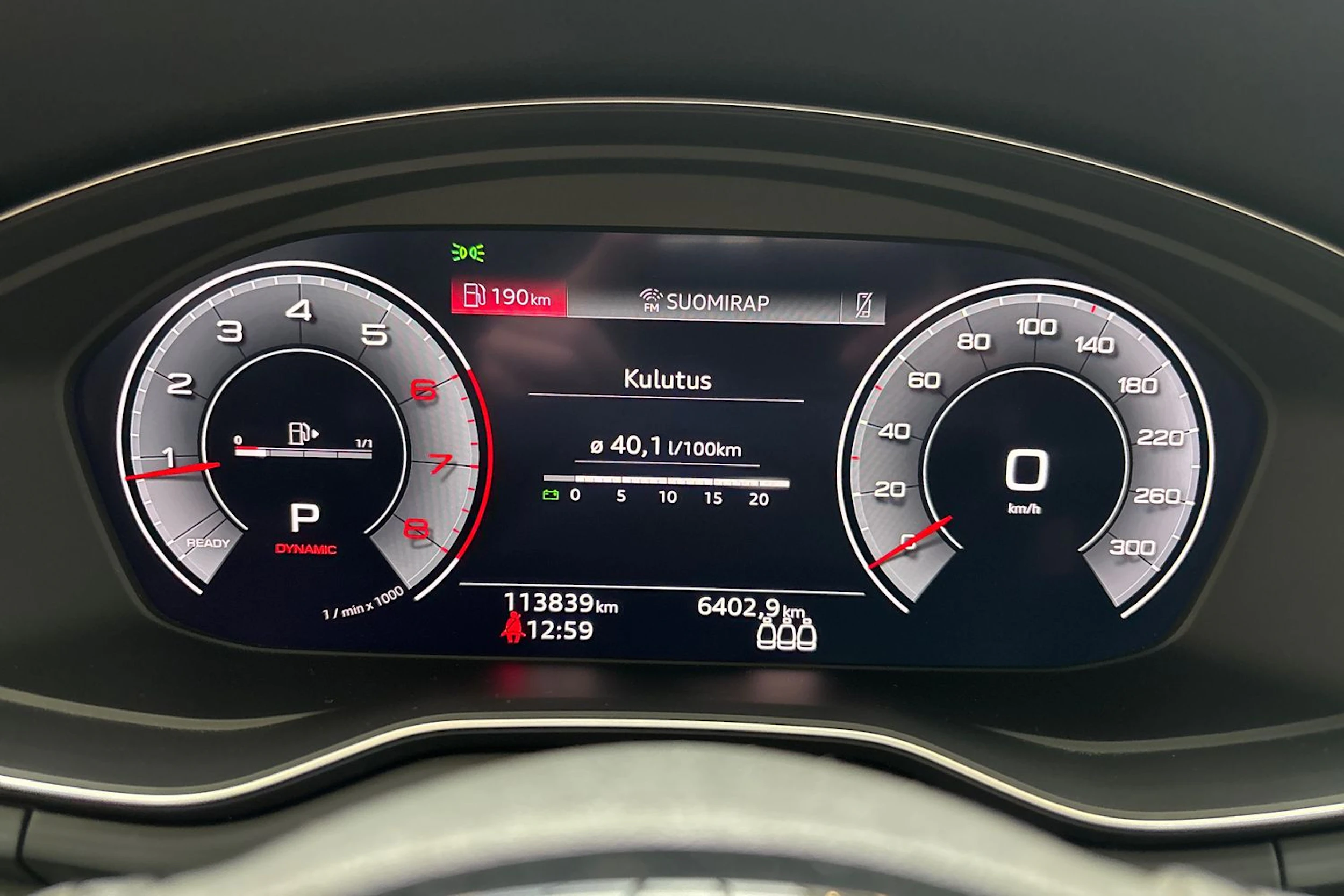 Musta Audi A4 2020 kuva 23.