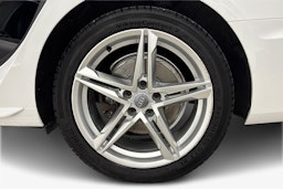 valkoinen Audi A4 2020 kuva 11.