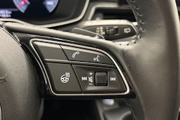 valkoinen Audi A4 2020 kuva 17.