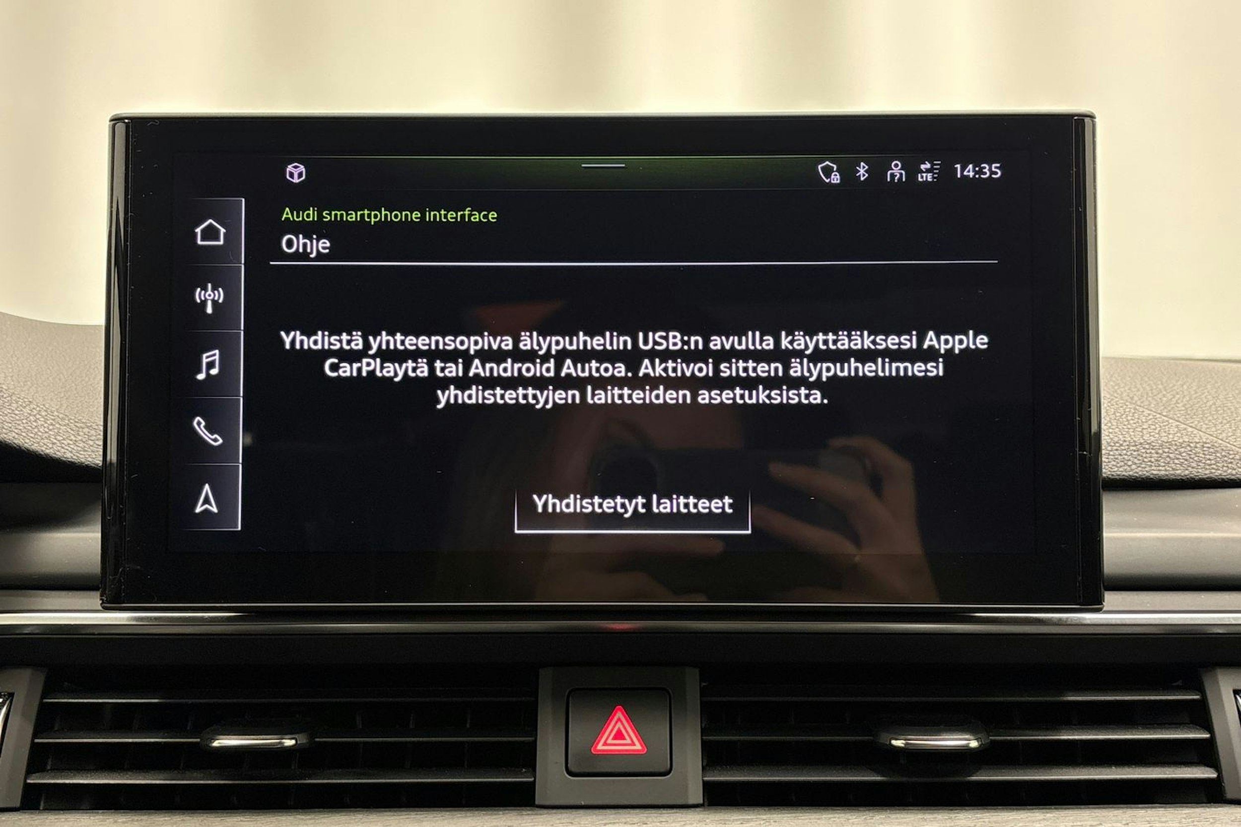 valkoinen Audi A4 2020 kuva 23.