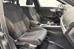 harmaa Audi A4 2020 kuva 15.