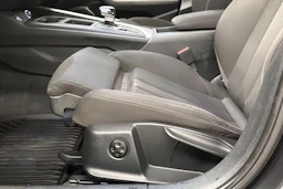 harmaa Audi A4 2020 kuva 18.