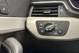 harmaa Audi A4 2020 kuva 25.