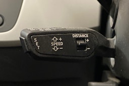 Musta Audi A4 2020 kuva 21.