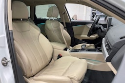 Valkoinen Audi A4 2020 kuva 29.