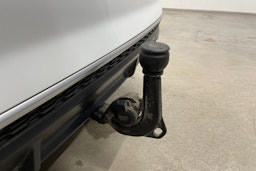 Valkoinen Audi A4 2020 kuva 34.