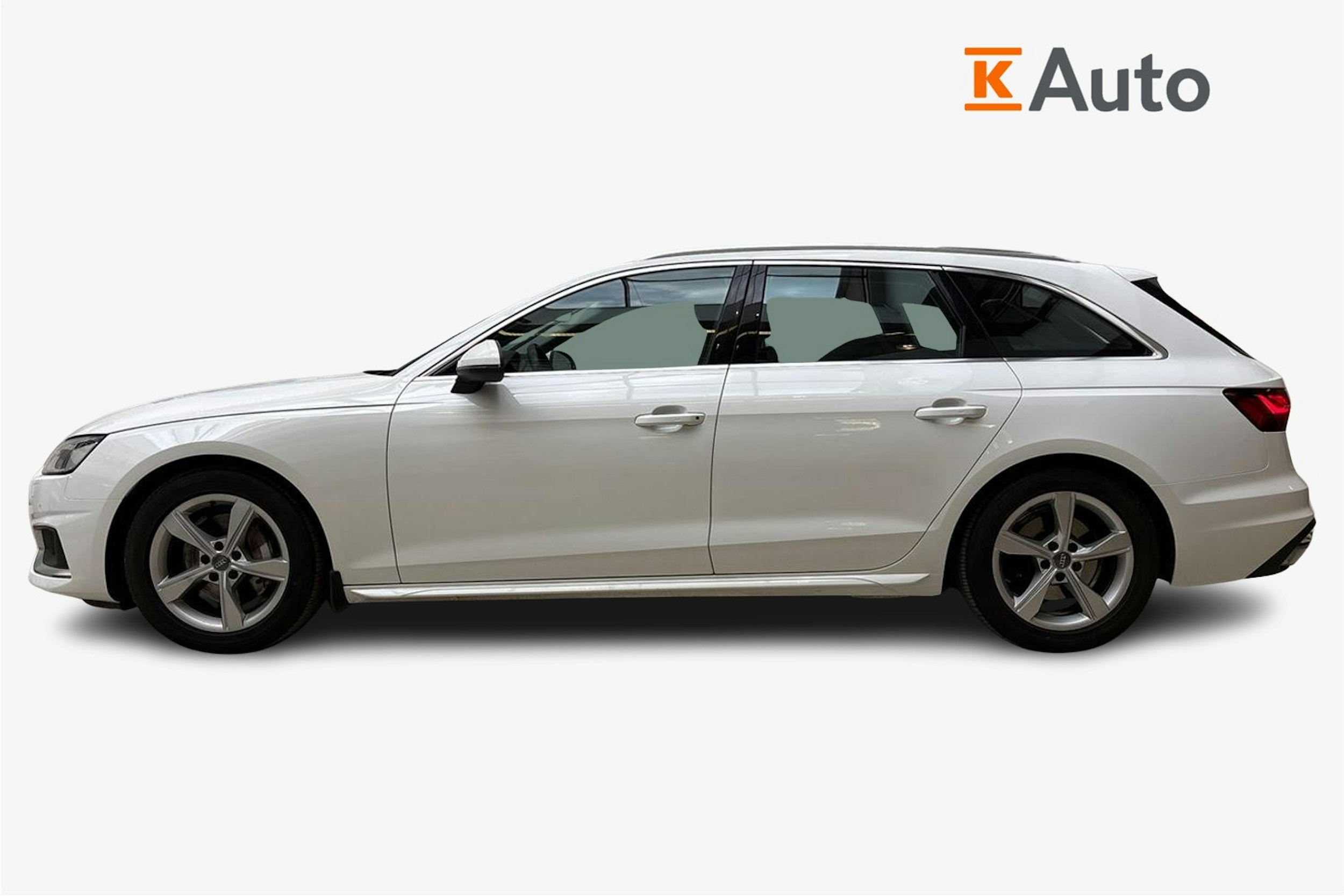 valkoinen Audi A4 2020 kuva 6.