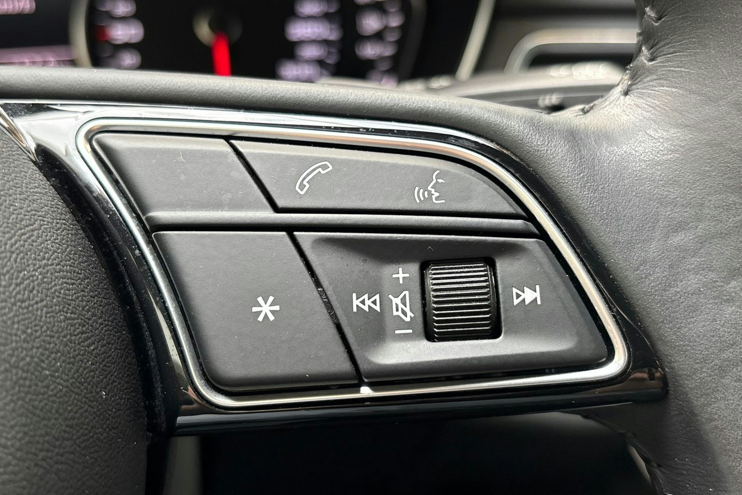 valkoinen Audi A4 2020 kuva 21.