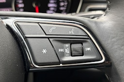 valkoinen Audi A4 2020 kuva 21.