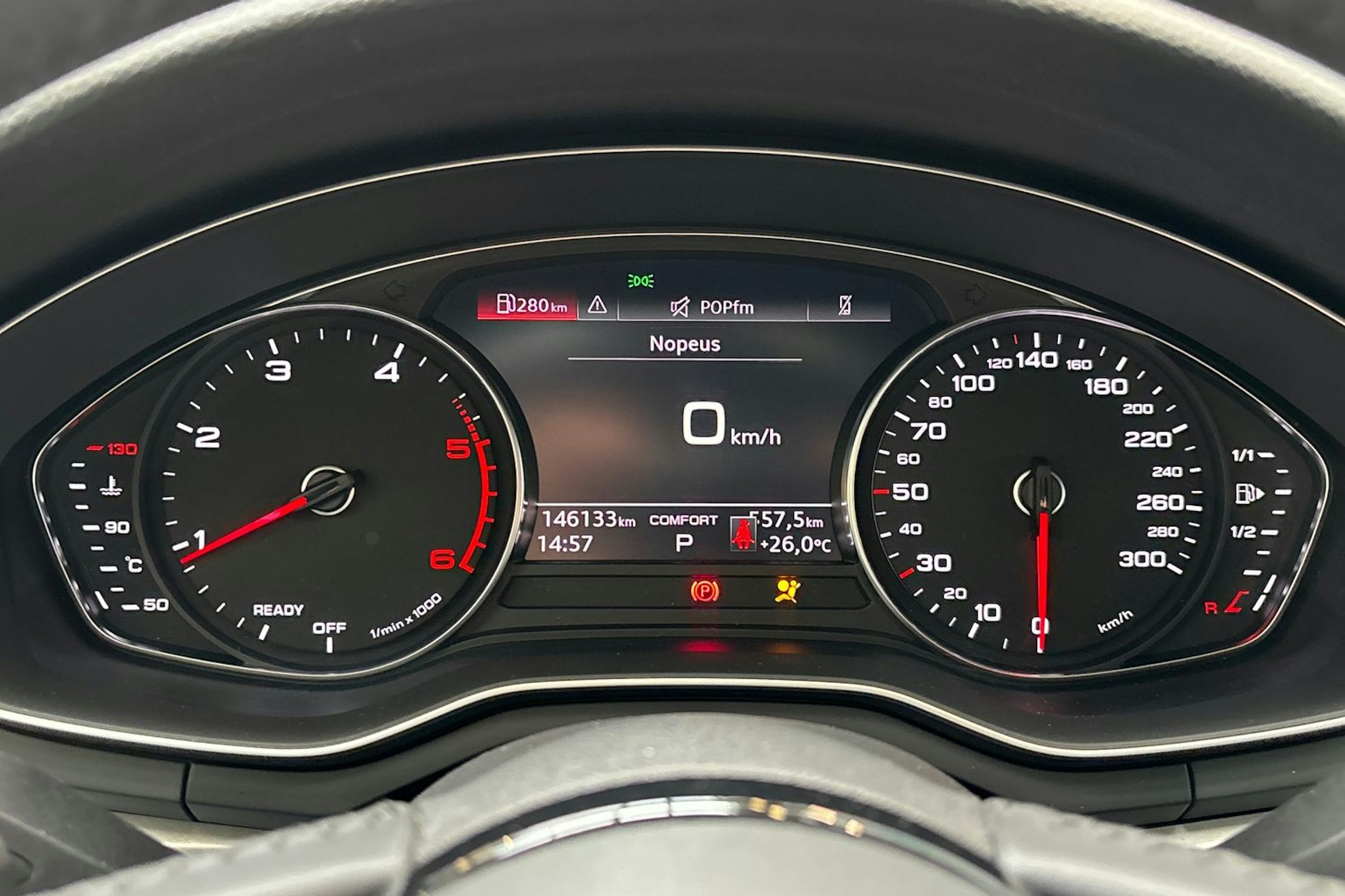 valkoinen Audi A4 2020 kuva 24.