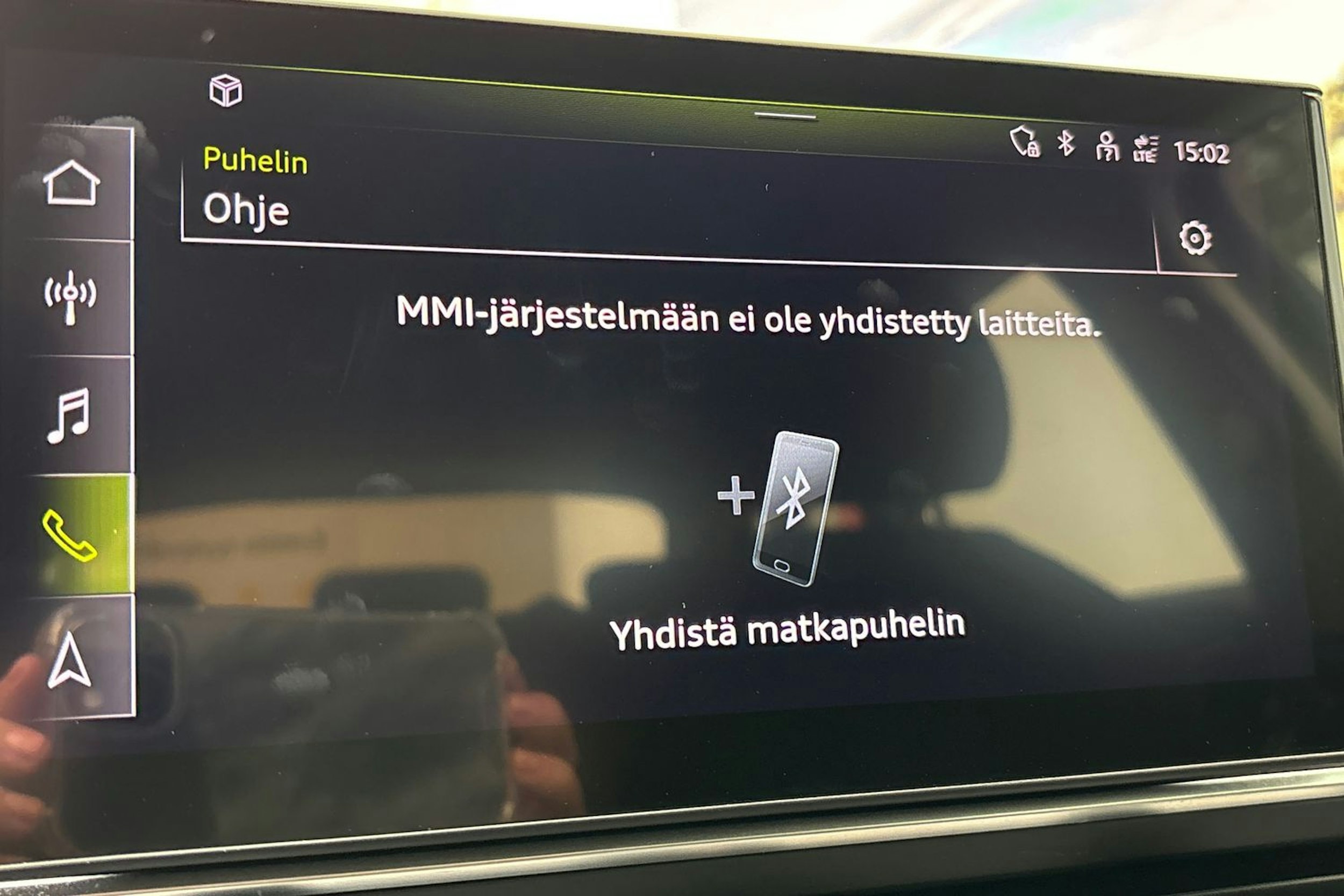 valkoinen Audi A4 2020 kuva 28.