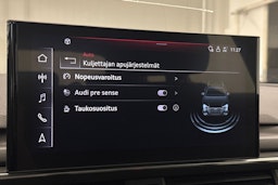 Valkoinen Audi A4 2020 kuva 33.
